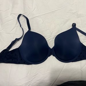 Victoria secret 32DD bra in navy blue